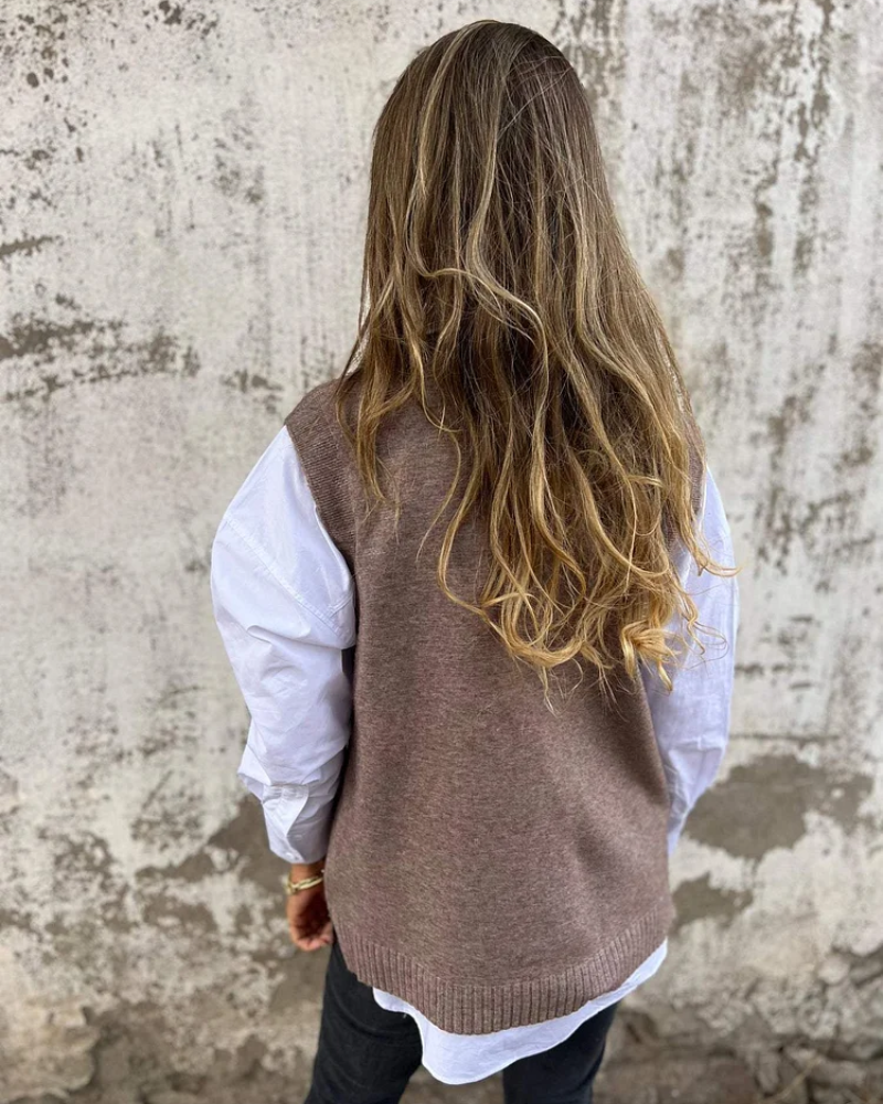 NUSA - Knitted Sweater Vest