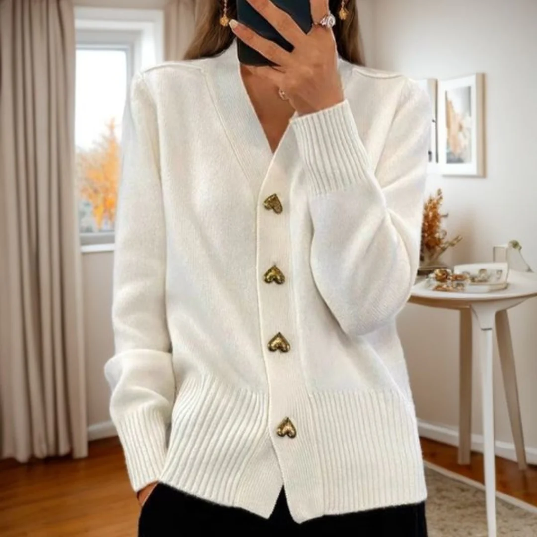 Sofia – Soft Cardigan with Heart Buttons