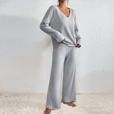 Isla™ | Ribbed V-neck sweater set
