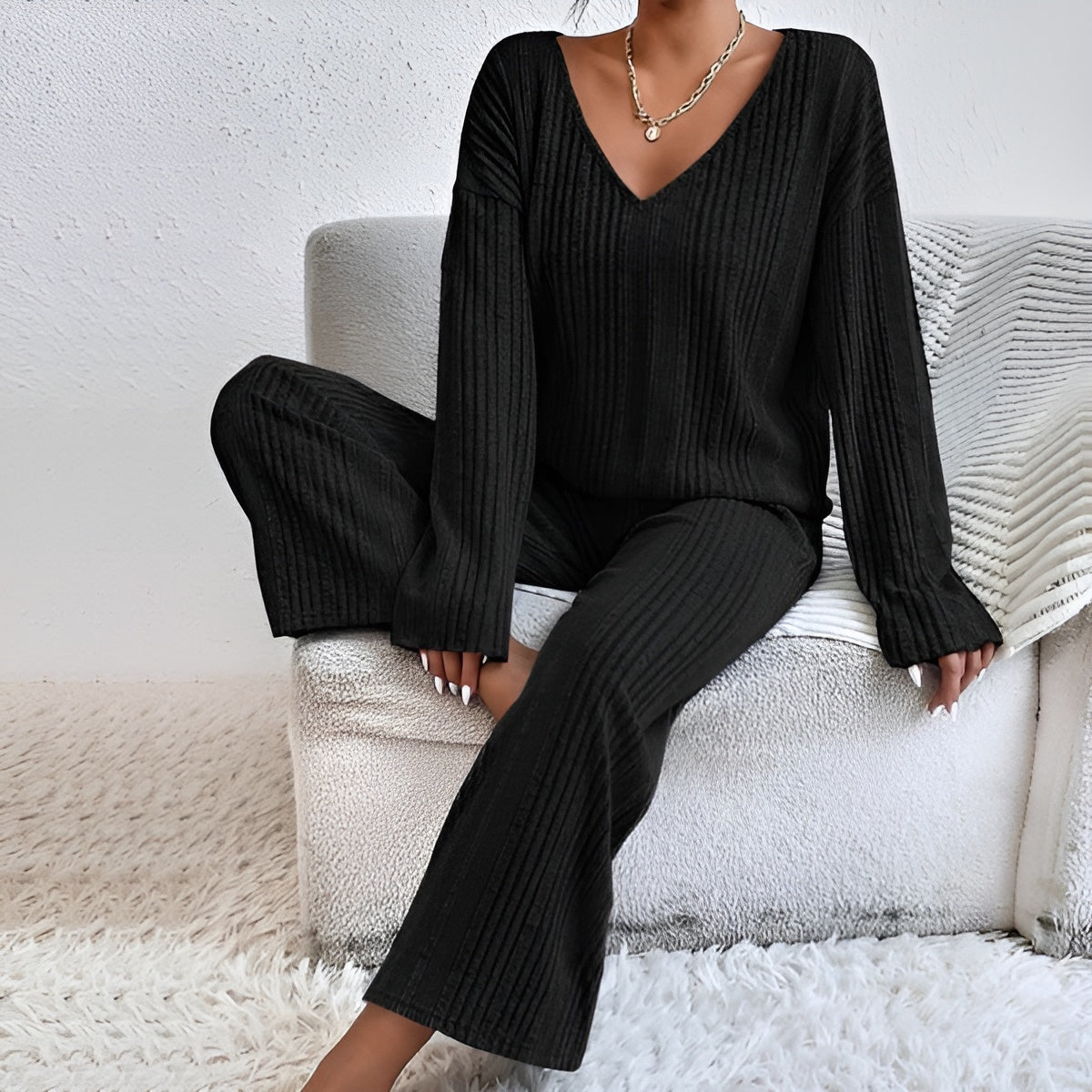 Isla™ | Ribbed V-neck sweater set