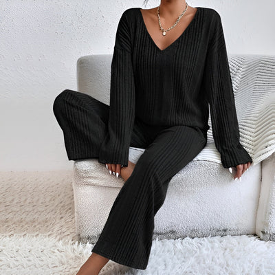 Isla™ | Ribbed V-neck sweater set