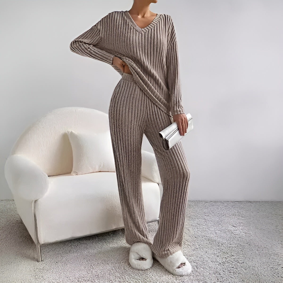 Isla™ | Ribbed V-neck sweater set